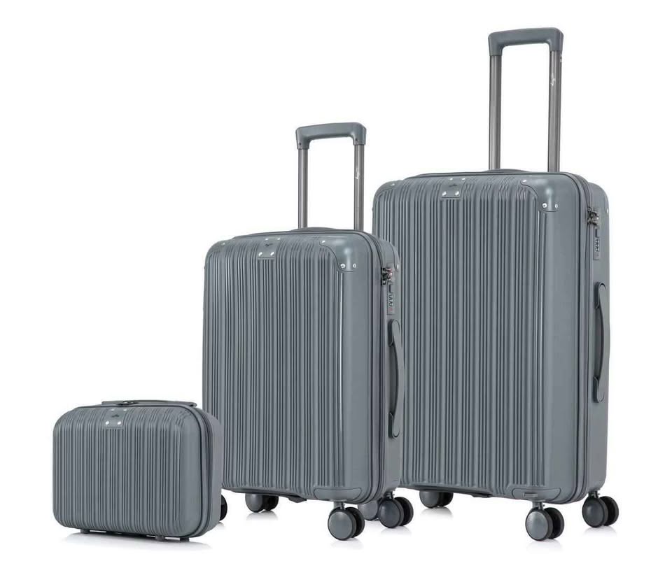 Set de 3 Valises Rigides + Vanity Case – Élégance, Sécurité & Mobilité