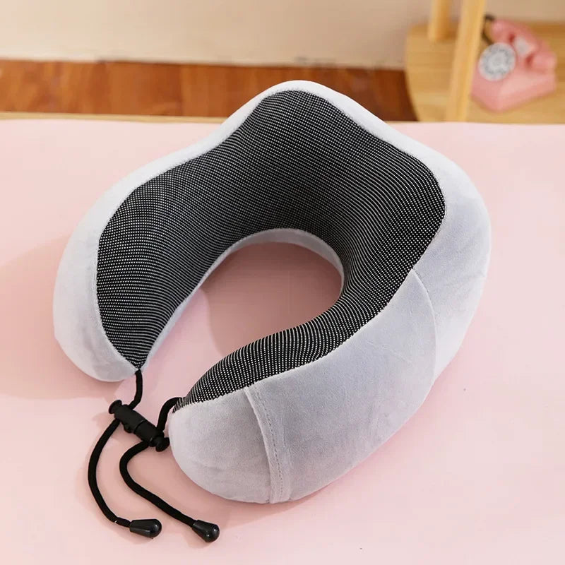 Oreiller en U à Mémoire de Forme – Soutien Cervical & Confort de Voyage