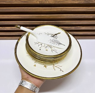 Présentoir à Desserts et Collations en Céramique Dorée