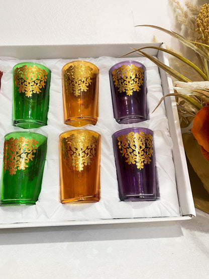 Découvrez l'Art de la Dégustation avec nos 12 Verres Royaux Colorés