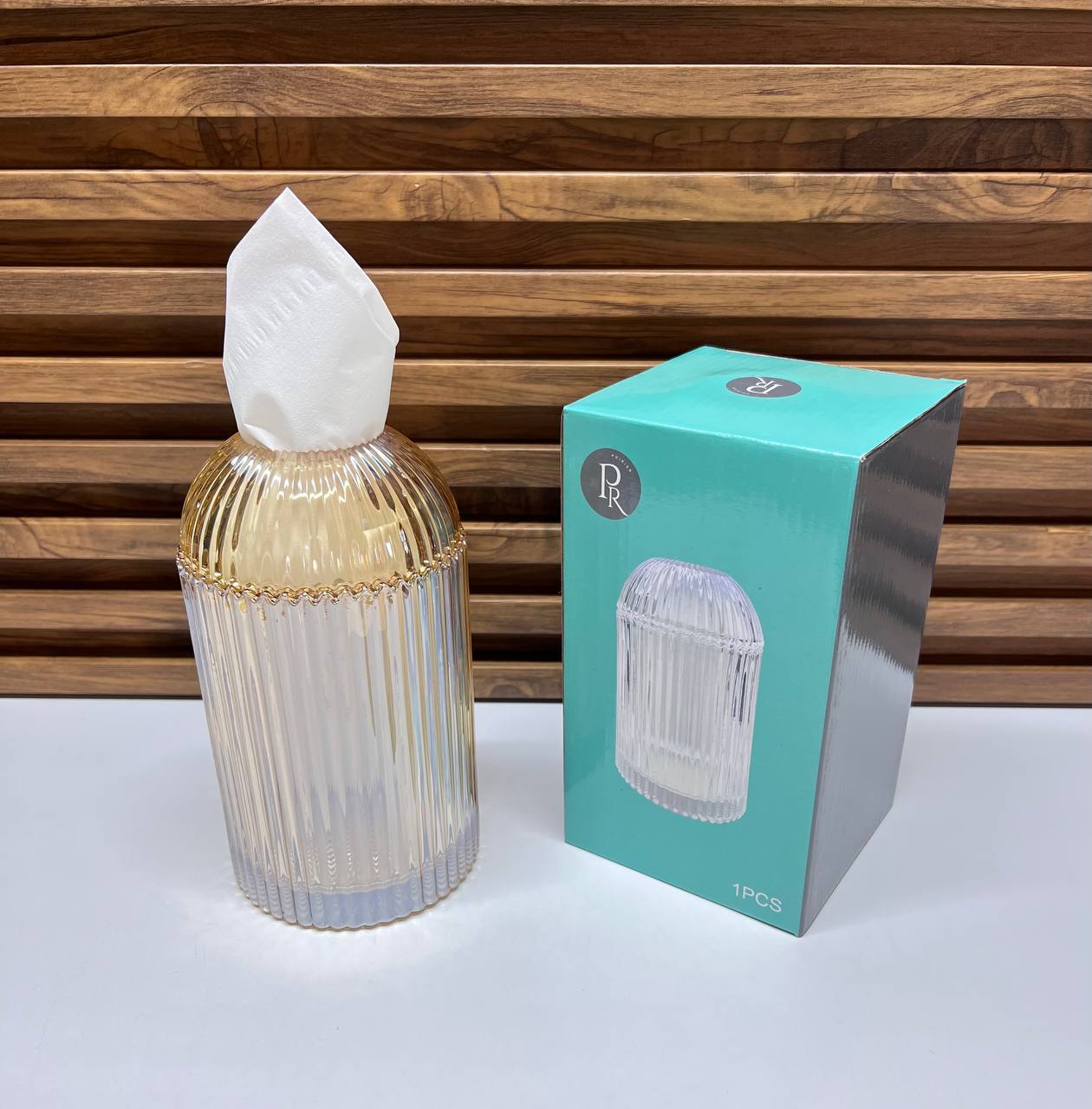 Le Trésor Lumineux : Distributeur de Mouchoirs en Verre Ambré