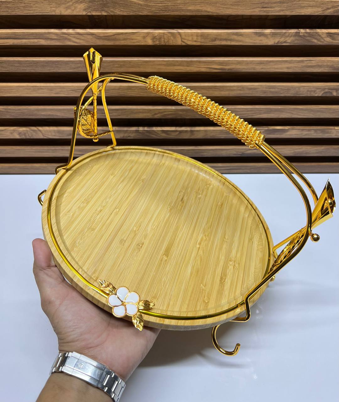 Un plateau de service qui raconte une histoire