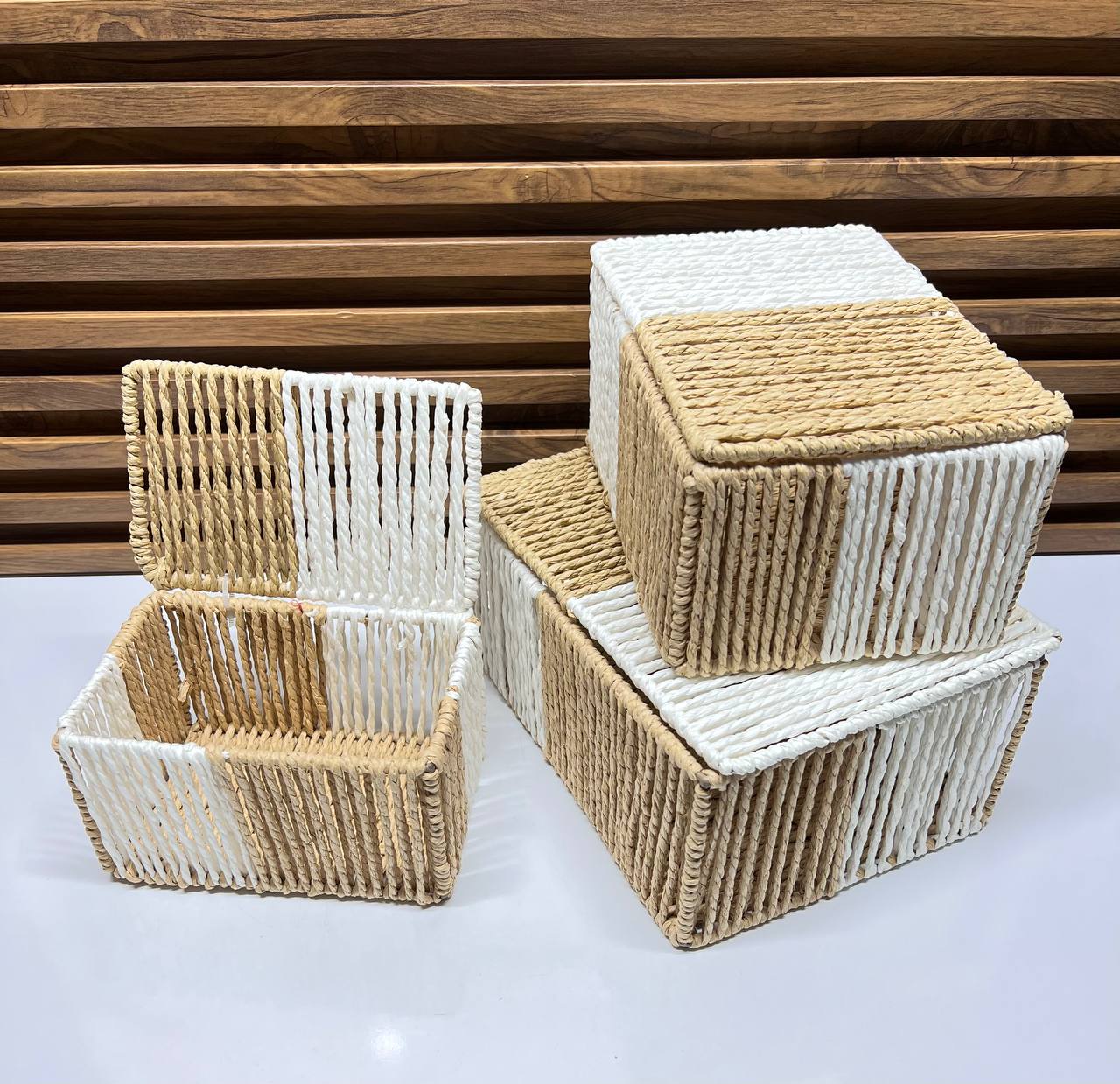 Rangement chic et naturel pour une maison organisée