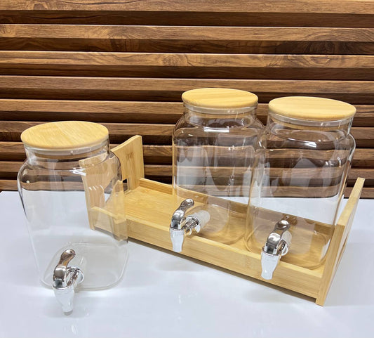 Le Bar à Boissons Nature : Trio de Distributeurs Élégants