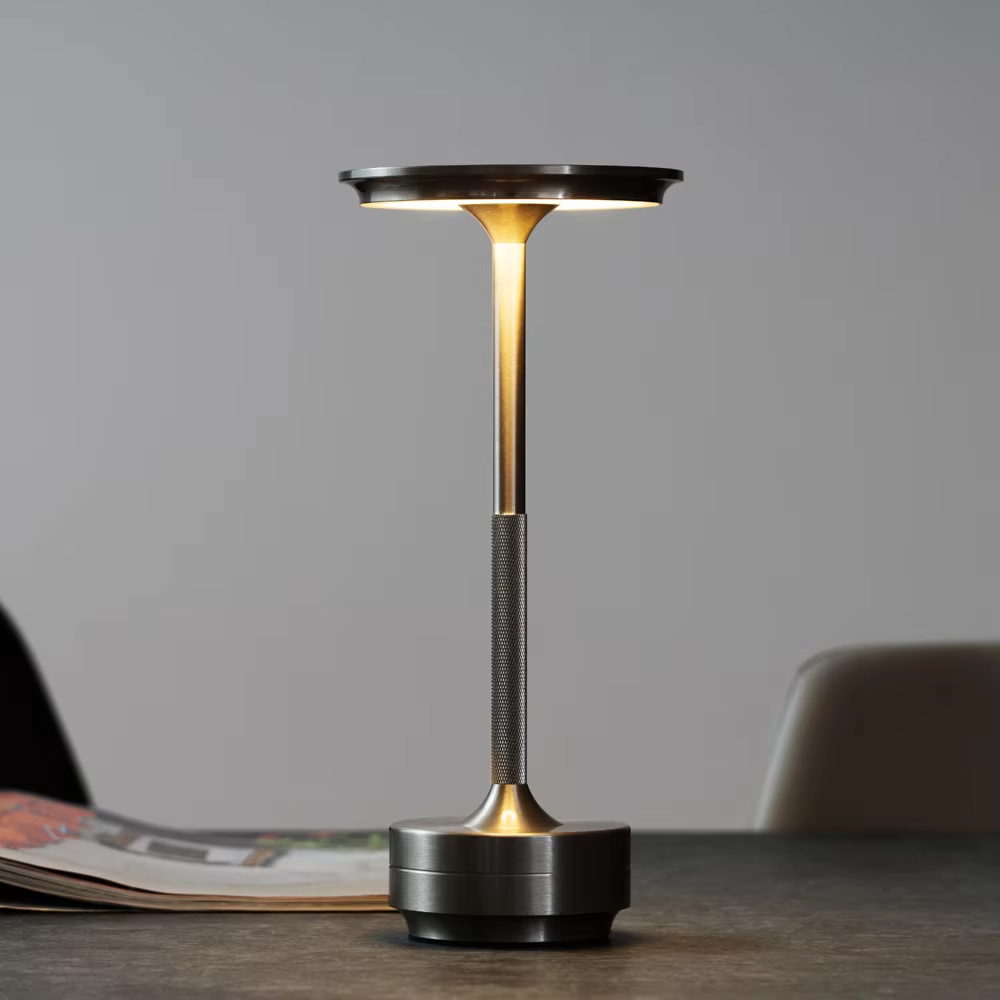 Lampe LED Rechargeable Sans Fil – Design Moderne Doré